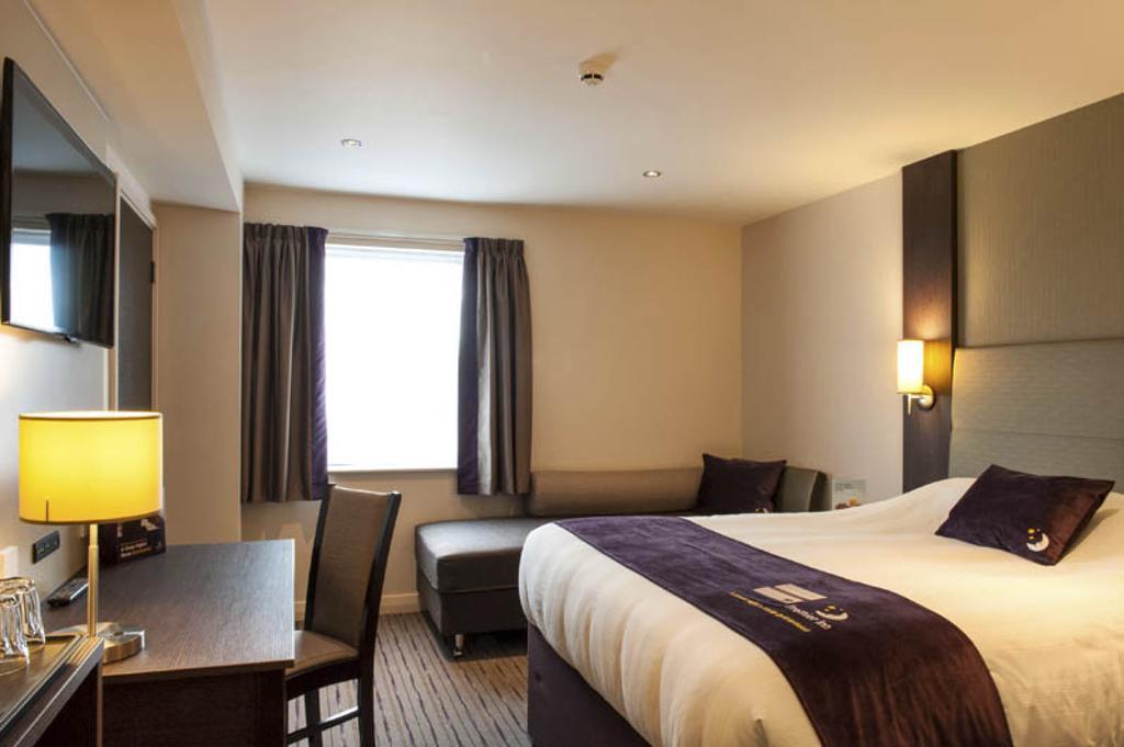 Premier Inn Edinburgh A1 - Newcraighall Экстерьер фото