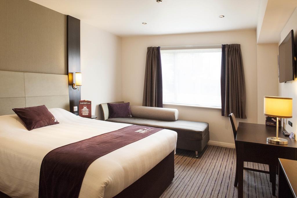 Premier Inn Edinburgh A1 - Newcraighall Экстерьер фото